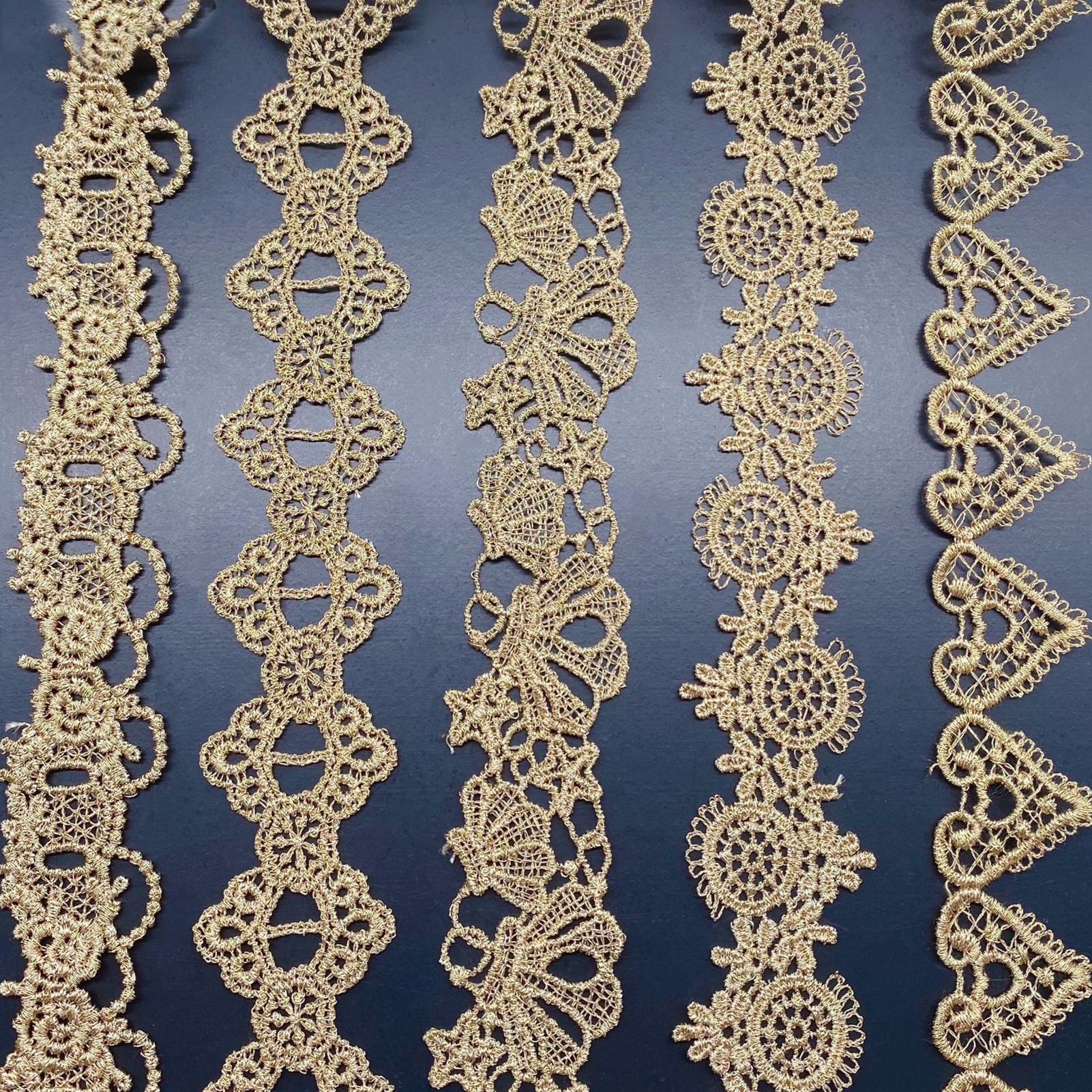 2yards Golden Embroidered Love - Lace Ribbon Trim avaliação e preço
