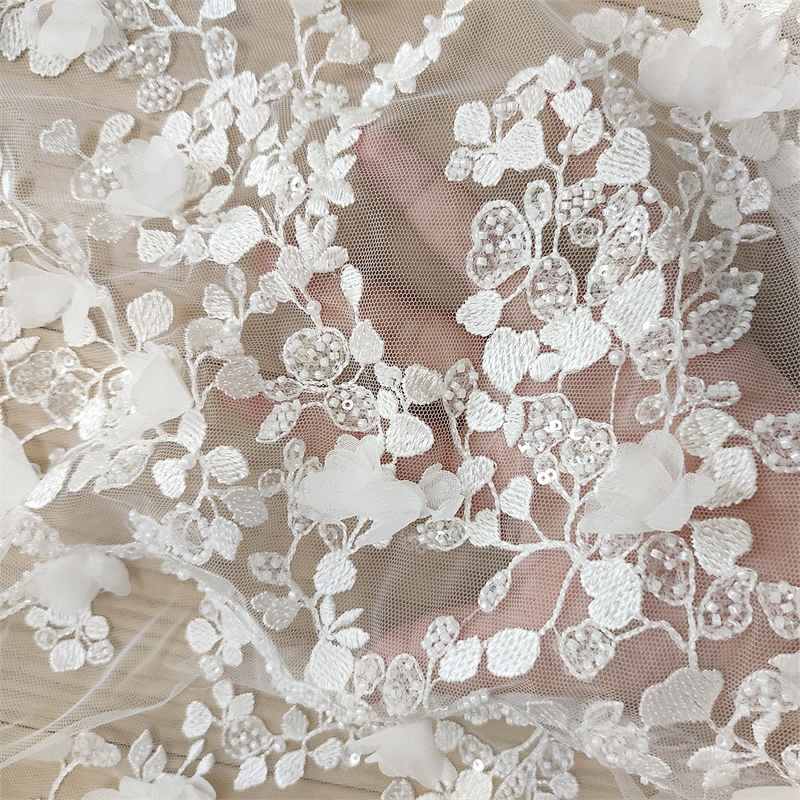 Ivory 3D Floral Hand Beaded La - Embellish Craft avaliação e preço